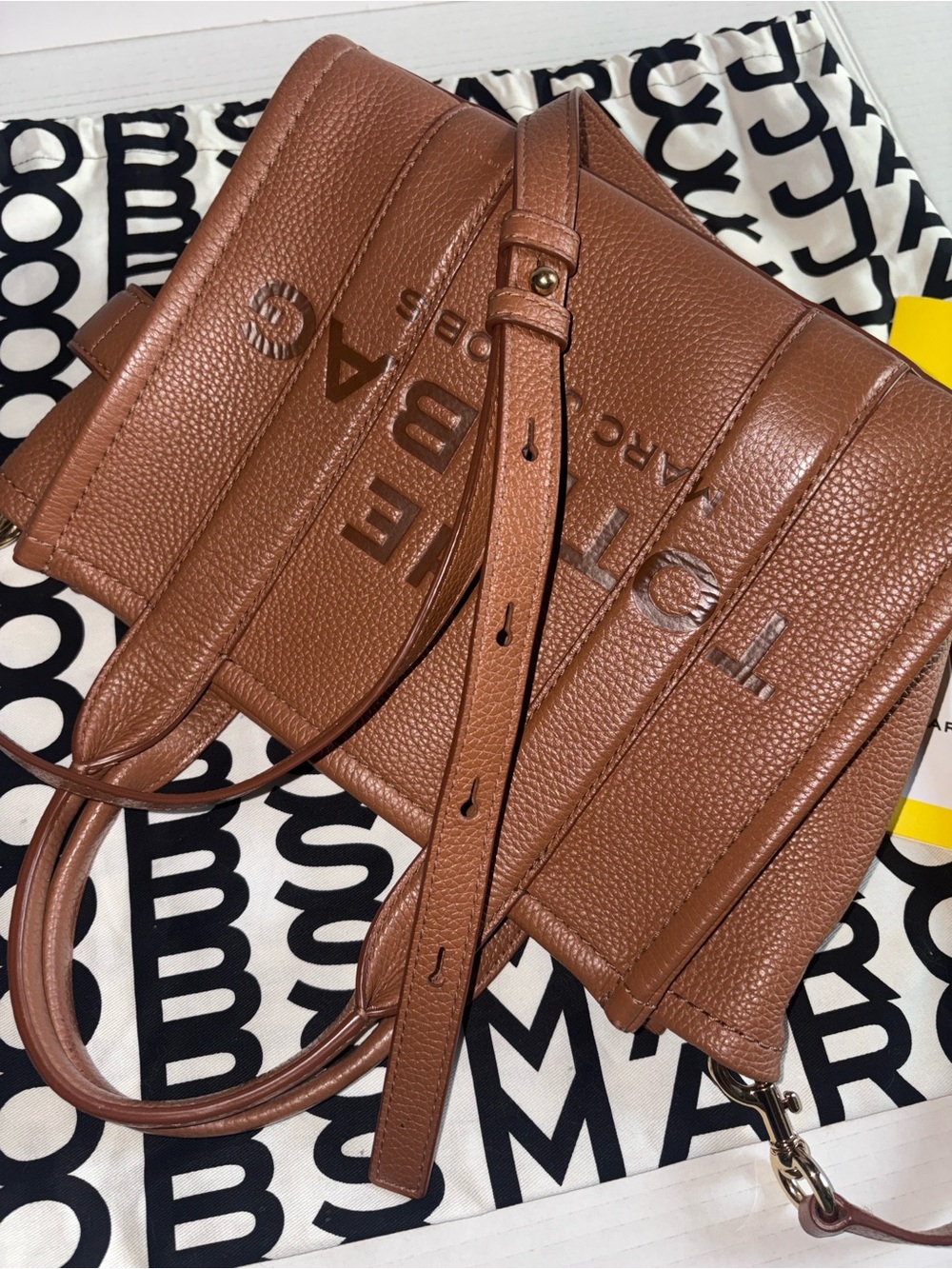 Authentic Marc Jacobs The Tote Bag in Brown - Leather Top-Handle Shoulder Bag - Picture 16 of 16